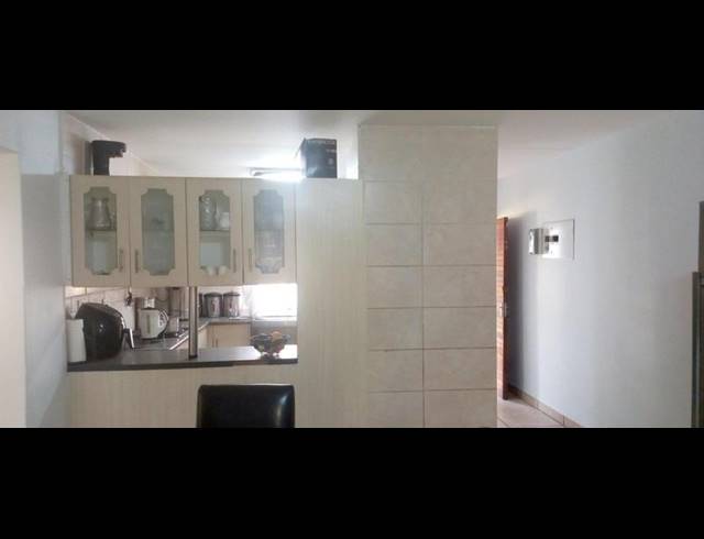 3 BEDROOM APARTMENT FOR SALE IN SAFARI GARDENS